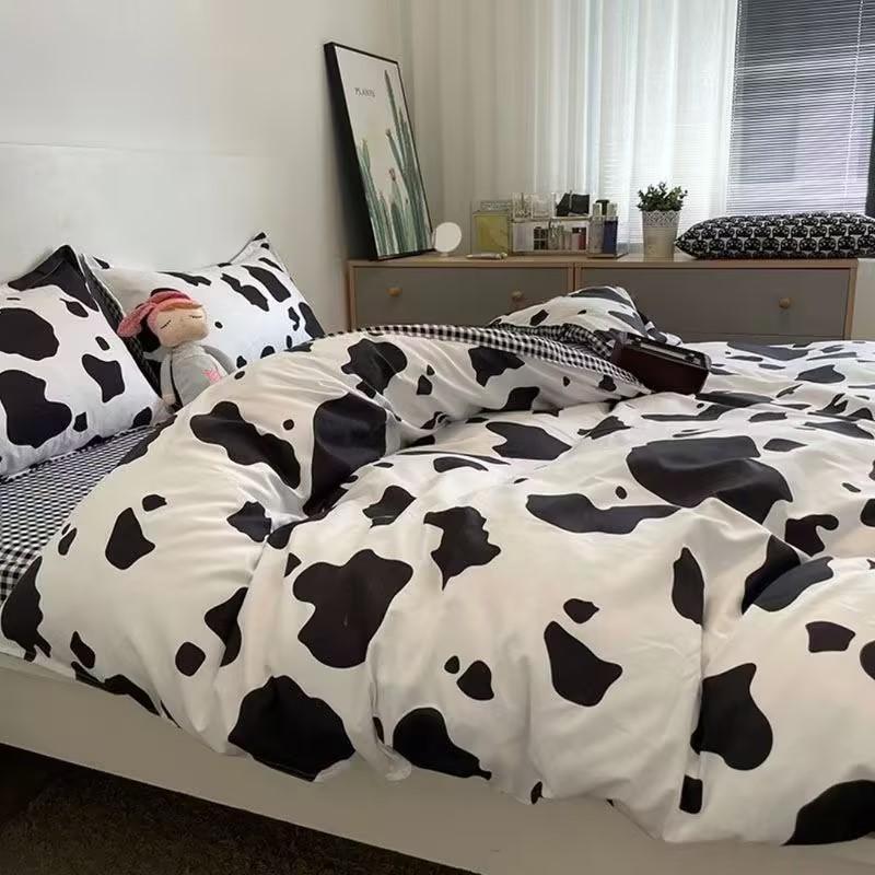 Romantic Tie Dye Print Quilt Cover For Summer Super Soft Naked Sleeping Comforter Cover For Home No Fading No Pilling Bedclothes 200x230cm Only Cover
Romantic Tie Dye Print Quilt Cover For Summer Super Soft Naked Sleeping Comforter Cover For Home No Fading No Pilling Bedclothes 200x230cm Only Cover