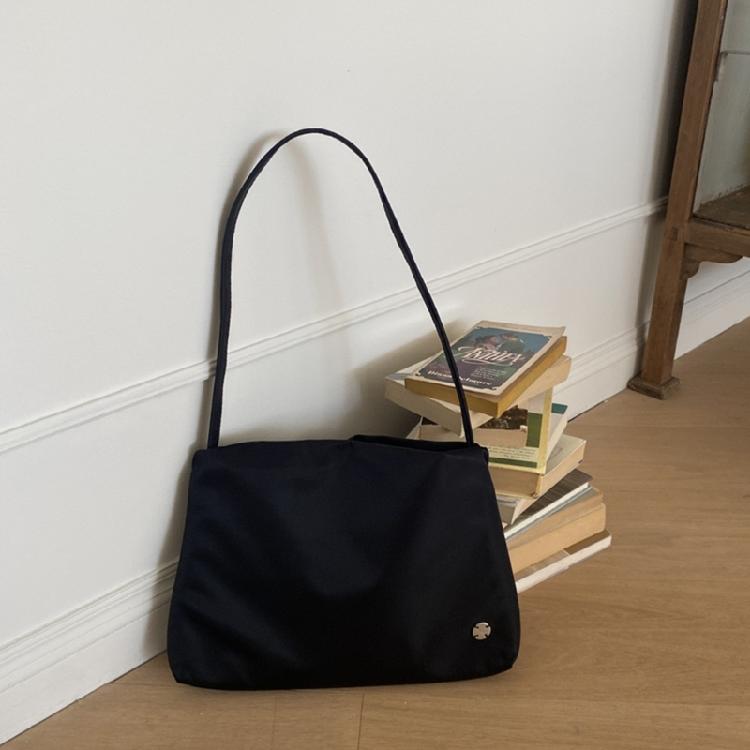 Nylon Tote Bag Women Girl Casual Bag Drawstring Shoulder Bag Large Capacity Handbag Korean Style Armpit Bag Black/Khaki
Nylon Tote Bag Women Girl Casual Bag Drawstring Shoulder Bag Large Capacity Handbag Korean Style Armpit Bag Black/Khaki