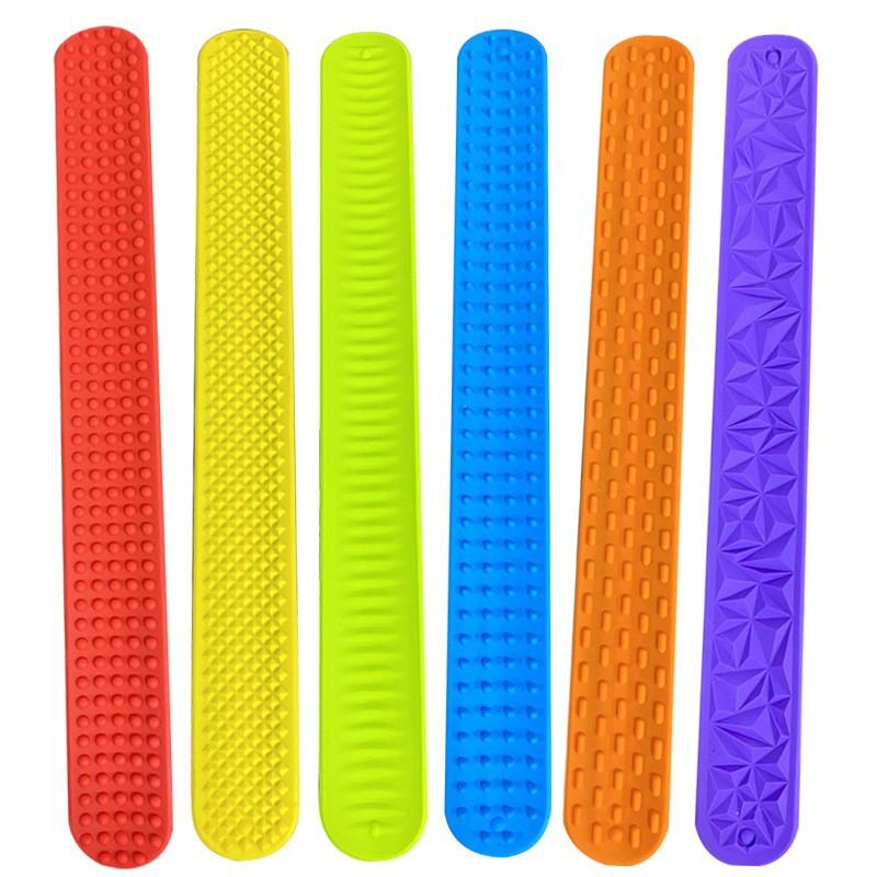 6PCS new fidget toys slap silicone decompression toy children s bracelet sensory stone silicone slap ring
6PCS new fidget toys slap silicone decompression toy children s bracelet sensory stone silicone slap ring