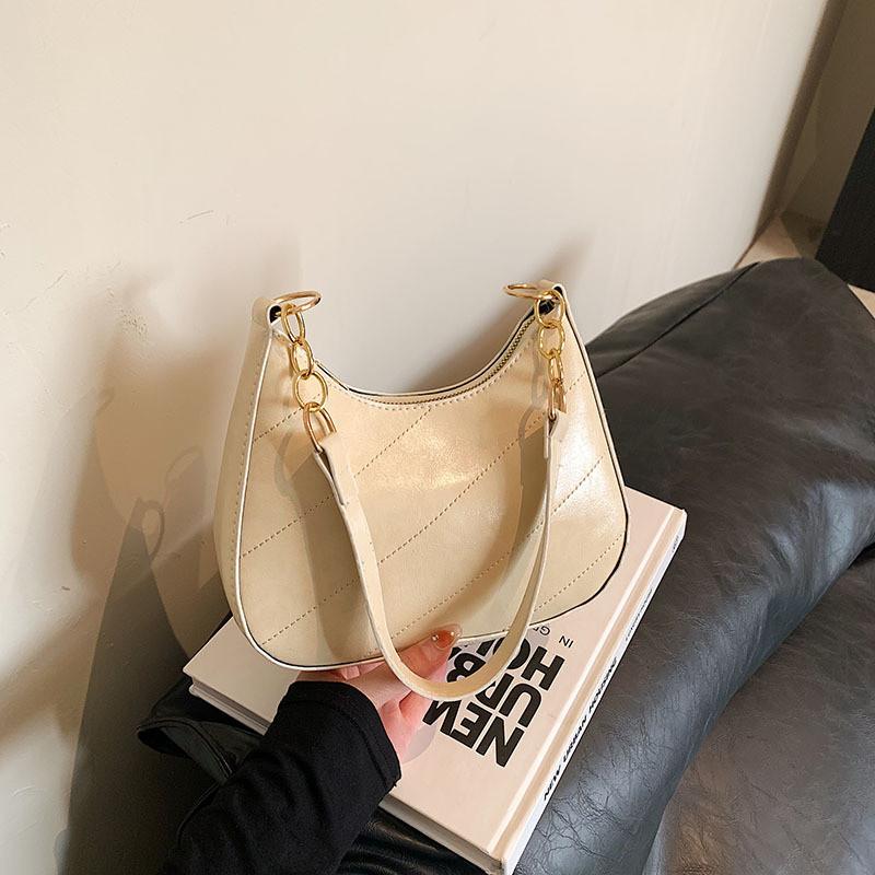 Stylish Retro One Shoulder Bag For Women In Fashionable Colors Ideal For Everyday Use білий
Stylish Retro One Shoulder Bag For Women In Fashionable Colors Ideal For Everyday Use білий