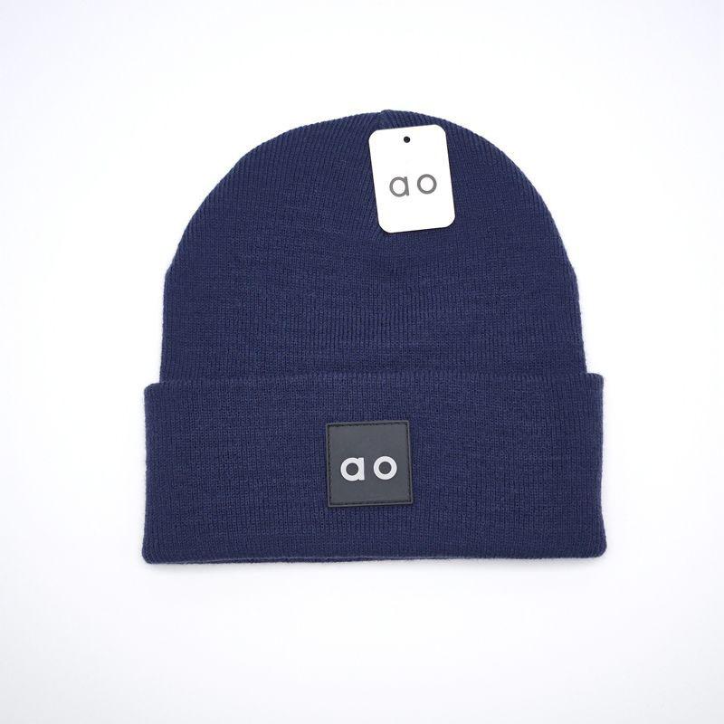 Warm Knitted Hat Unisex Outdoor Sports Winter Cap Fashionable All-Season Knitwear Versatile Autumn Winter Thermal Wool Cap Average size темно-синього кольору
Warm Knitted Hat Unisex Outdoor Sports Winter Cap Fashionable All-Season Knitwear Versatile Autumn Winter Thermal Wool Cap Average size темно-синього кольору