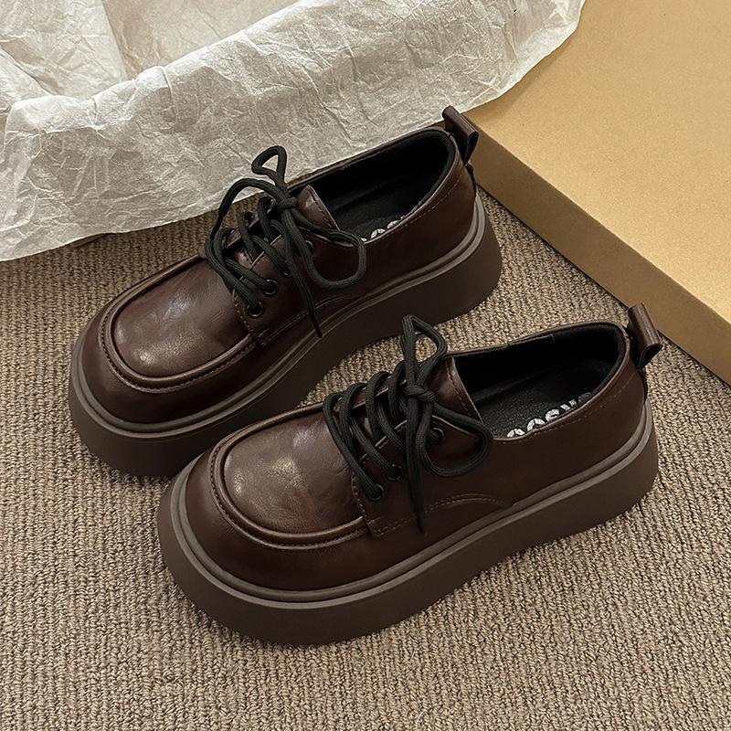 Muffin platform small leather shoes women s 2025 spring and autumn new retro jk Japanese British style versatile black loafers 40 светло-коричневого
Muffin platform small leather shoes women s 2025 spring and autumn new retro jk Japanese British style versatile black loafers 40 светло-коричневого