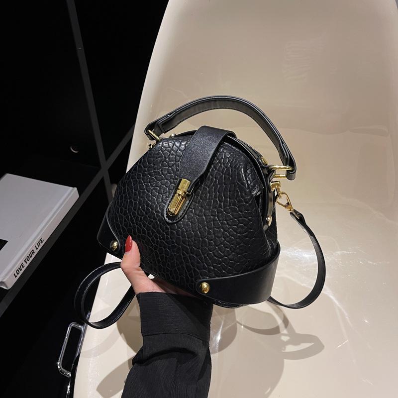 2025 Luxury Top Designer Women Patchwork Shell Small Handbag Purses Elegant High-end Stylish PU Leather Cross Body Shoulder Bag чёрный
2025 Luxury Top Designer Women Patchwork Shell Small Handbag Purses Elegant High-end Stylish PU Leather Cross Body Shoulder Bag чёрный