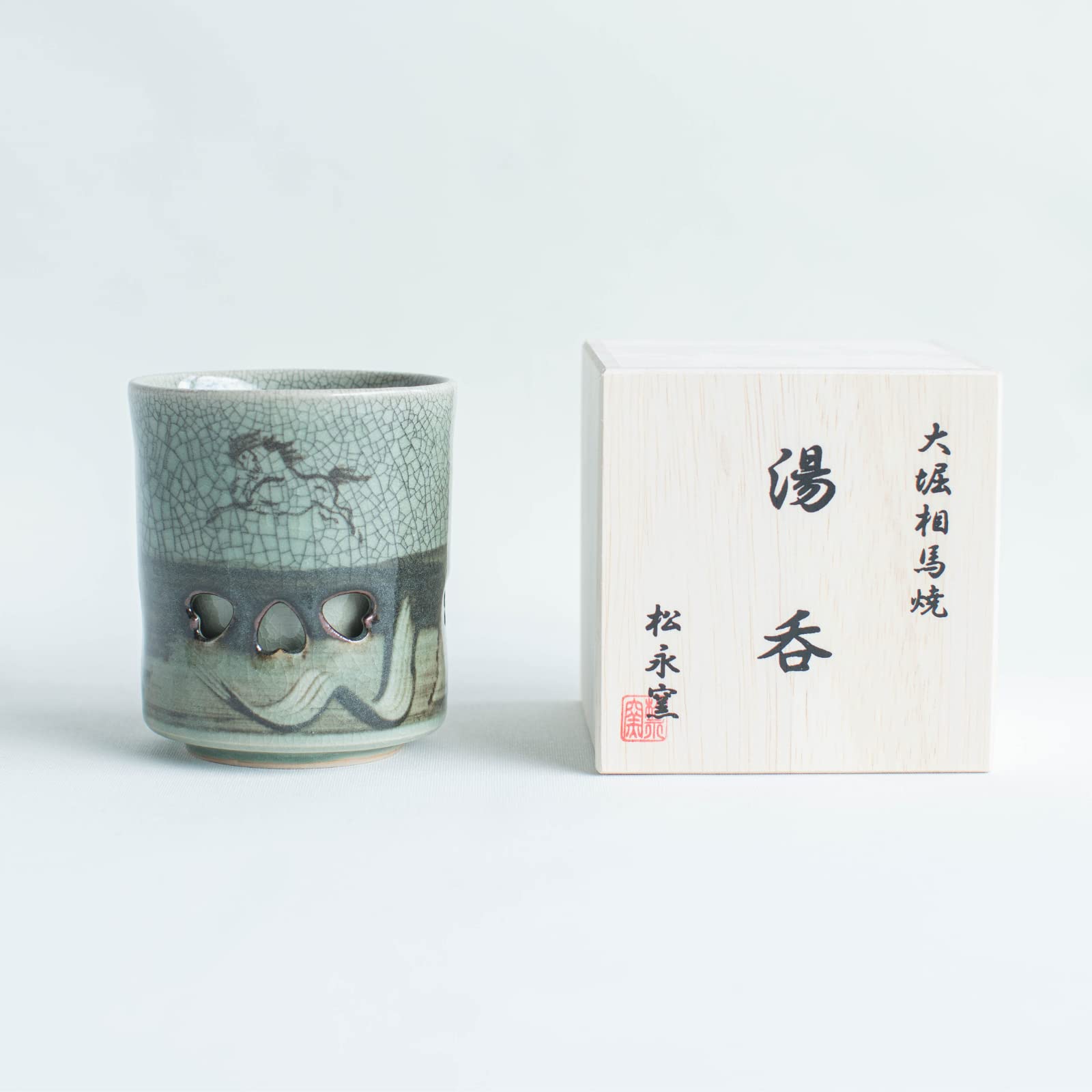 Ohori Soma Ware Matsunaga Kiln Wooden Boxed Double Cup 60th Birthday Gift Present Tea Cup Stylish Double Heat Retention Wooden Boxed Tea Cup (2.8 зелений
Ohori Soma Ware Matsunaga Kiln Wooden Boxed Double Cup 60th Birthday Gift Present Tea Cup Stylish Double Heat Retention Wooden Boxed Tea Cup (2.8 зелений