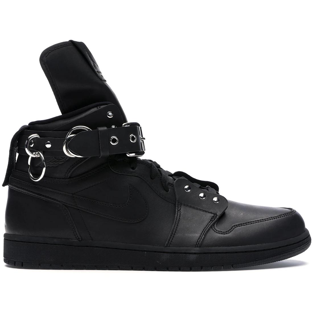 Sneaker Jordan 1 Retro High Comme des Garcons Black(CN5738-001) 38.5
Sneaker Jordan 1 Retro High Comme des Garcons Black(CN5738-001) 38.5