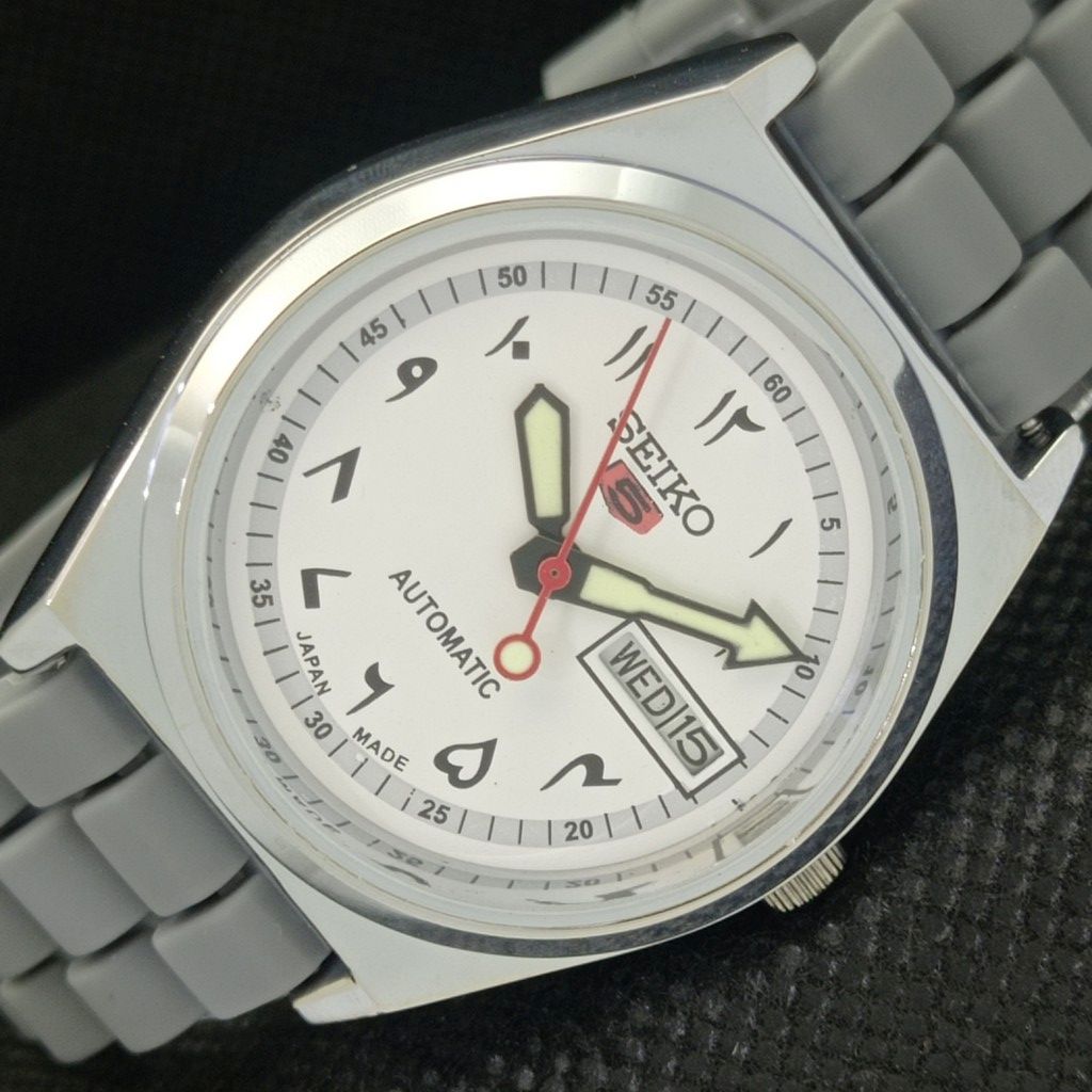 REFURBISHED VINTAGE SEIKO 5 AUTO 6309A JAPAN MENS ARABIC WATCH 587d-a309099-2 SKU587d-a309099
REFURBISHED VINTAGE SEIKO 5 AUTO 6309A JAPAN MENS ARABIC WATCH 587d-a309099-2 SKU587d-a309099