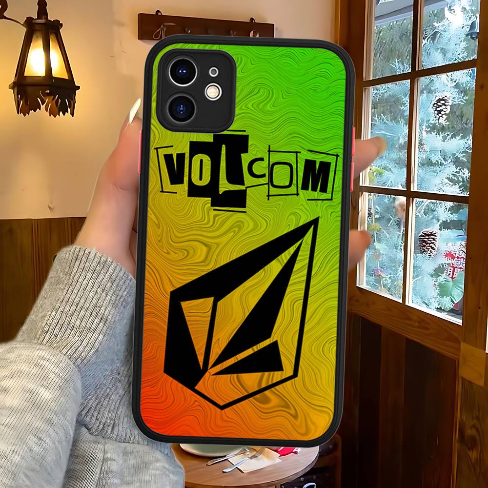 V-Volcom LOGO Fashion Phone Case For IPhone 16e 16 15 14 13 12 11 Pro Max X XS MAX Plus Spuerstar Matte Cover iphone 13pro max
V-Volcom LOGO Fashion Phone Case For IPhone 16e 16 15 14 13 12 11 Pro Max X XS MAX Plus Spuerstar Matte Cover iphone 13pro max