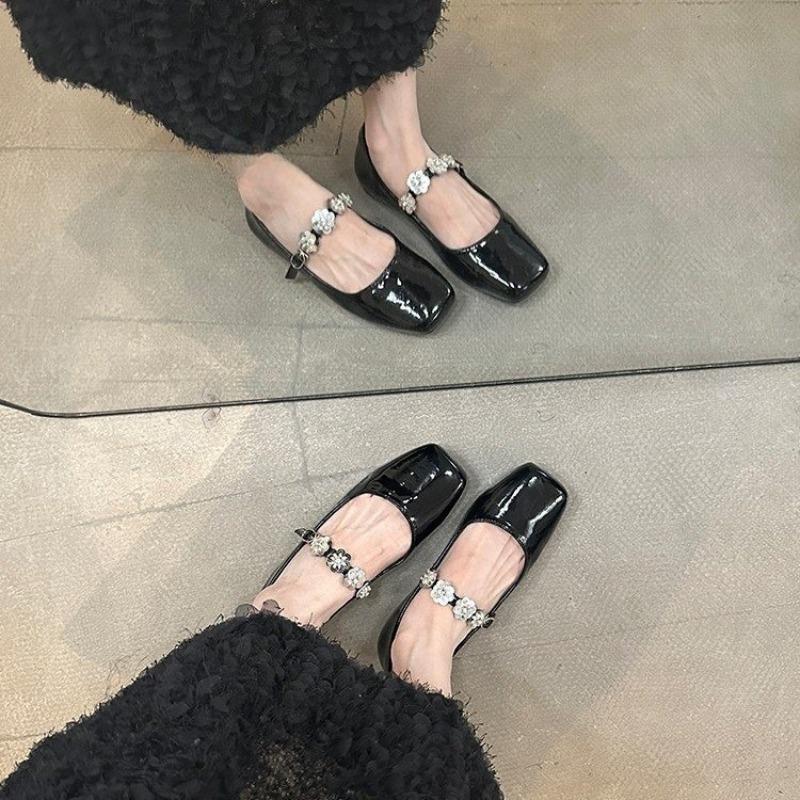 Fashion Flat Shoes Women s Spring New Square Toe Shallow Mouth Flower Slip Strap Soft Sole Non-slip Low Top Single Shoes 40 чорний
Fashion Flat Shoes Women s Spring New Square Toe Shallow Mouth Flower Slip Strap Soft Sole Non-slip Low Top Single Shoes 40 чорний