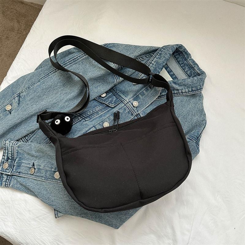 Stylish And Versatile Black Pink White Orange Green Large Capacity Tote Bag For Women Without Pendant
Stylish And Versatile Black Pink White Orange Green Large Capacity Tote Bag For Women Without Pendant