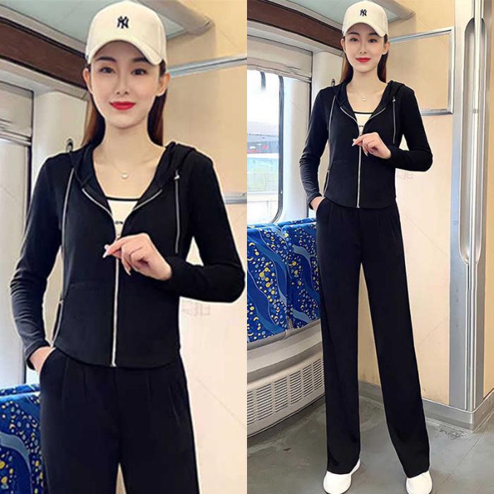 Fashion casual suit women s spring and autumn new small cardigan hooded age-reducing sportswear two-piece set XXL чорний
Fashion casual suit women s spring and autumn new small cardigan hooded age-reducing sportswear two-piece set XXL чорний