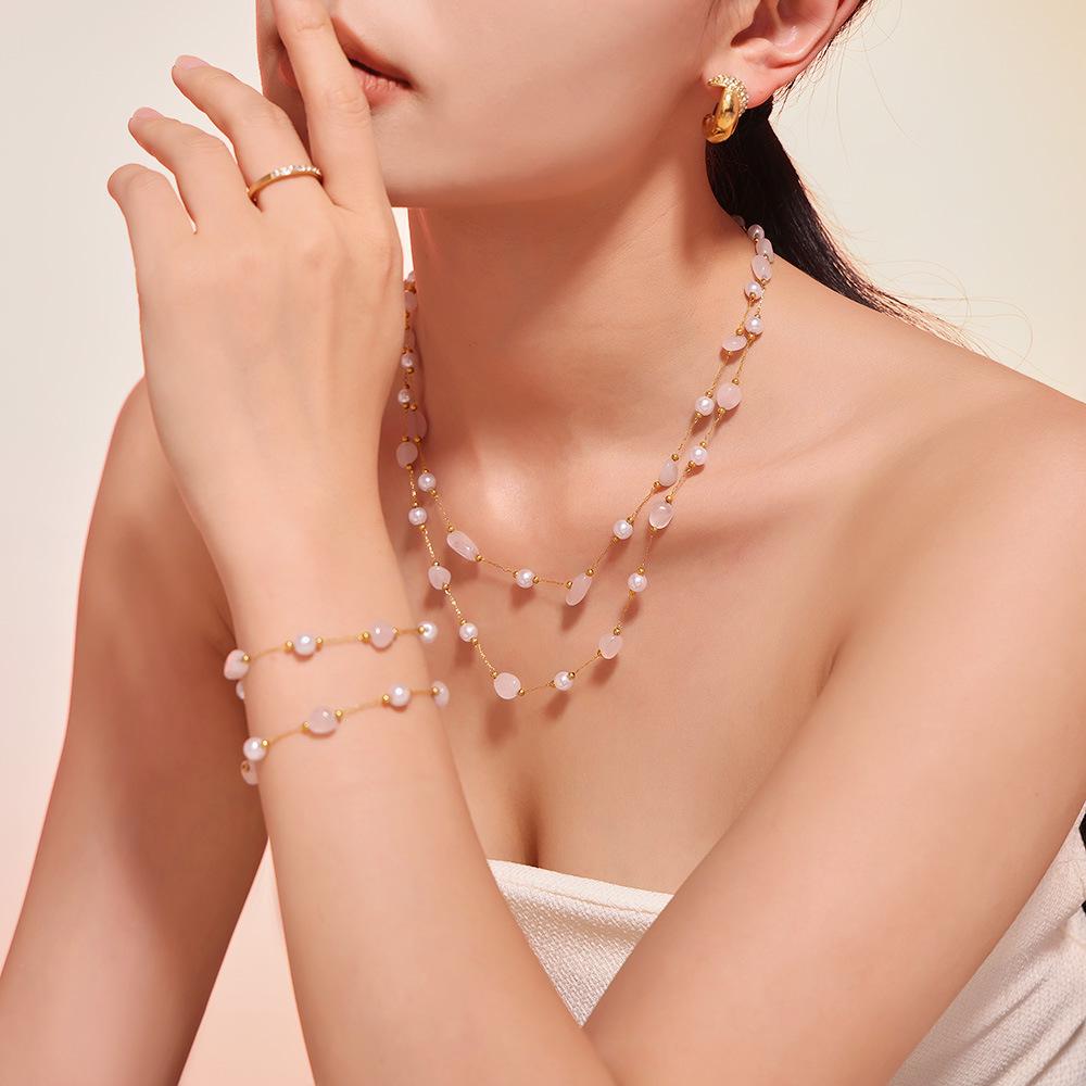 2024 Cross-border Irregular Stone & Pearl Necklace Bracelet Women s Clavicle Chain Jewelry Light Luxury Set
2024 Cross-border Irregular Stone & Pearl Necklace Bracelet Women s Clavicle Chain Jewelry Light Luxury Set