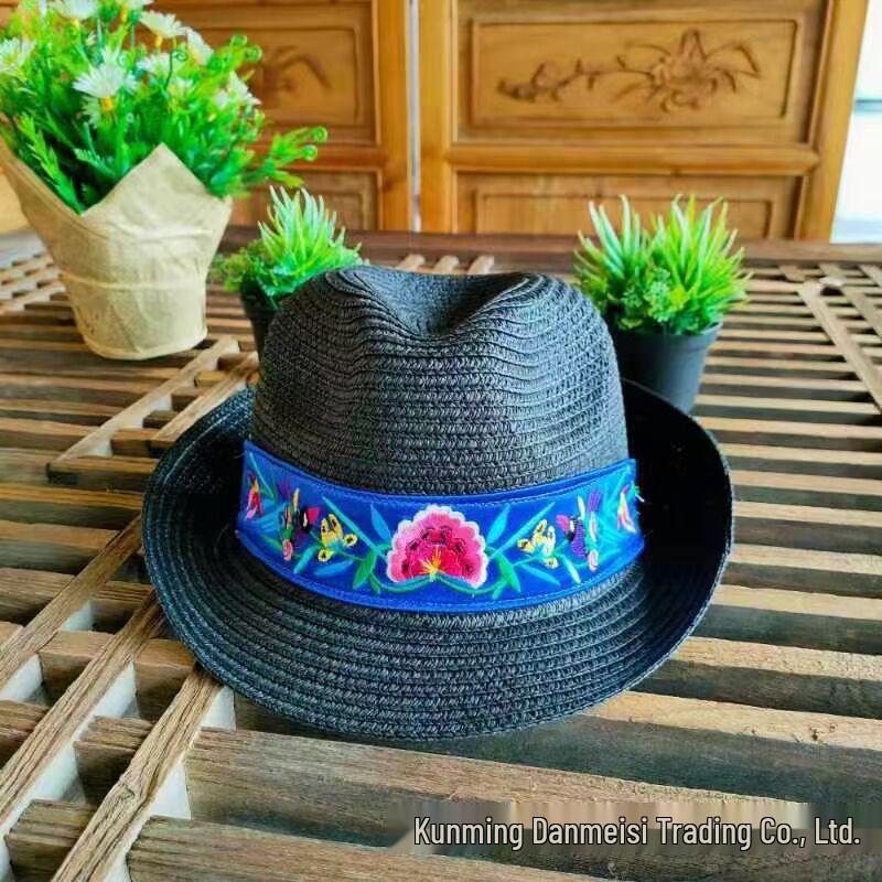 Yunnan Ethnic Embroidered Fedora: 2025 Sunshade Jazz Hat for Summer & Stage M (56-58 cm)
Yunnan Ethnic Embroidered Fedora: 2025 Sunshade Jazz Hat for Summer & Stage M (56-58 cm)