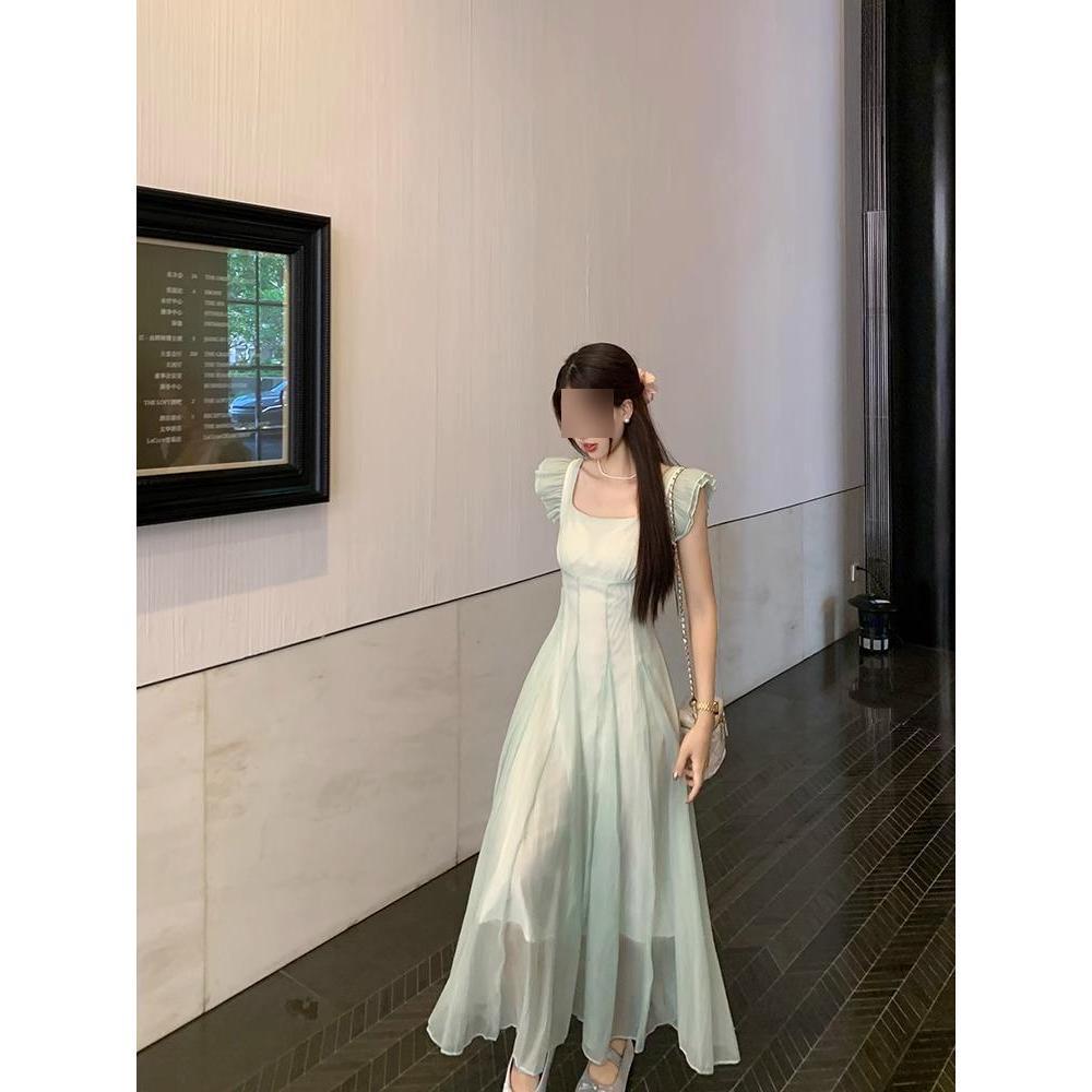 French Summer Maxi Dress: Elegant A-Line with Flutter Sleeves, Perfect for Beach Vacations or Everyday Wear. S-(suitable for up to 45 kg) 
French Summer Maxi Dress: Elegant A-Line with Flutter Sleeves, Perfect for Beach Vacations or Everyday Wear. S-(suitable for up to 45 kg)