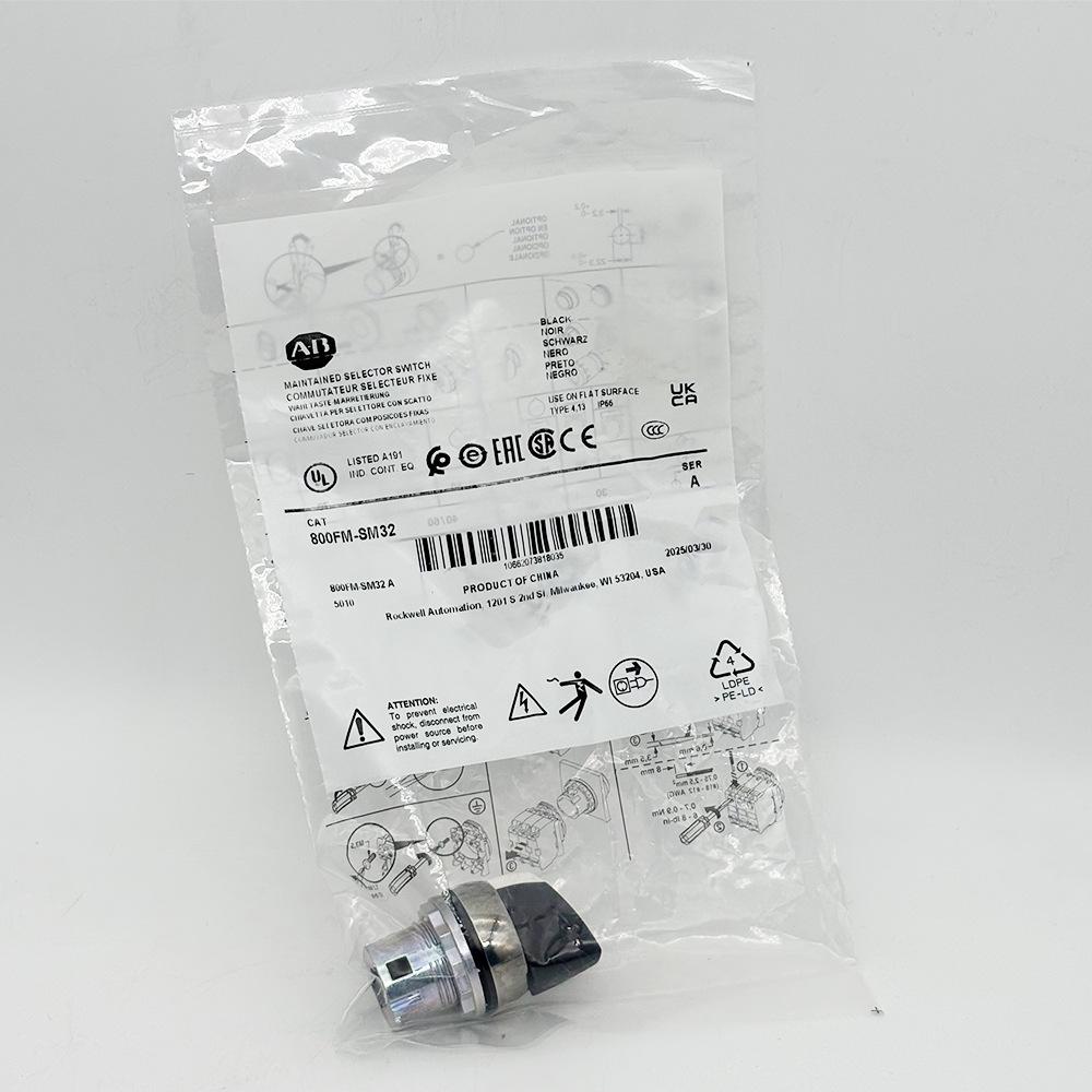 Rockwell Allen-Bradley 800FM-SM32 Button Head - Brand New
Rockwell Allen-Bradley 800FM-SM32 Button Head - Brand New