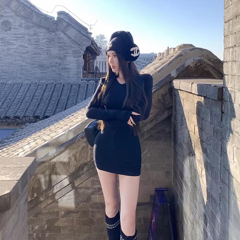Women s Mid-Length White Layered Top, Luxurious Feel, Plus Velvet Long Sleeves, Autumn/Winter, Covers Buttocks, Wear as Outerwear. XL (115-130 lbs)
Women s Mid-Length White Layered Top, Luxurious Feel, Plus Velvet Long Sleeves, Autumn/Winter, Covers Buttocks, Wear as Outerwear. XL (115-130 lbs)