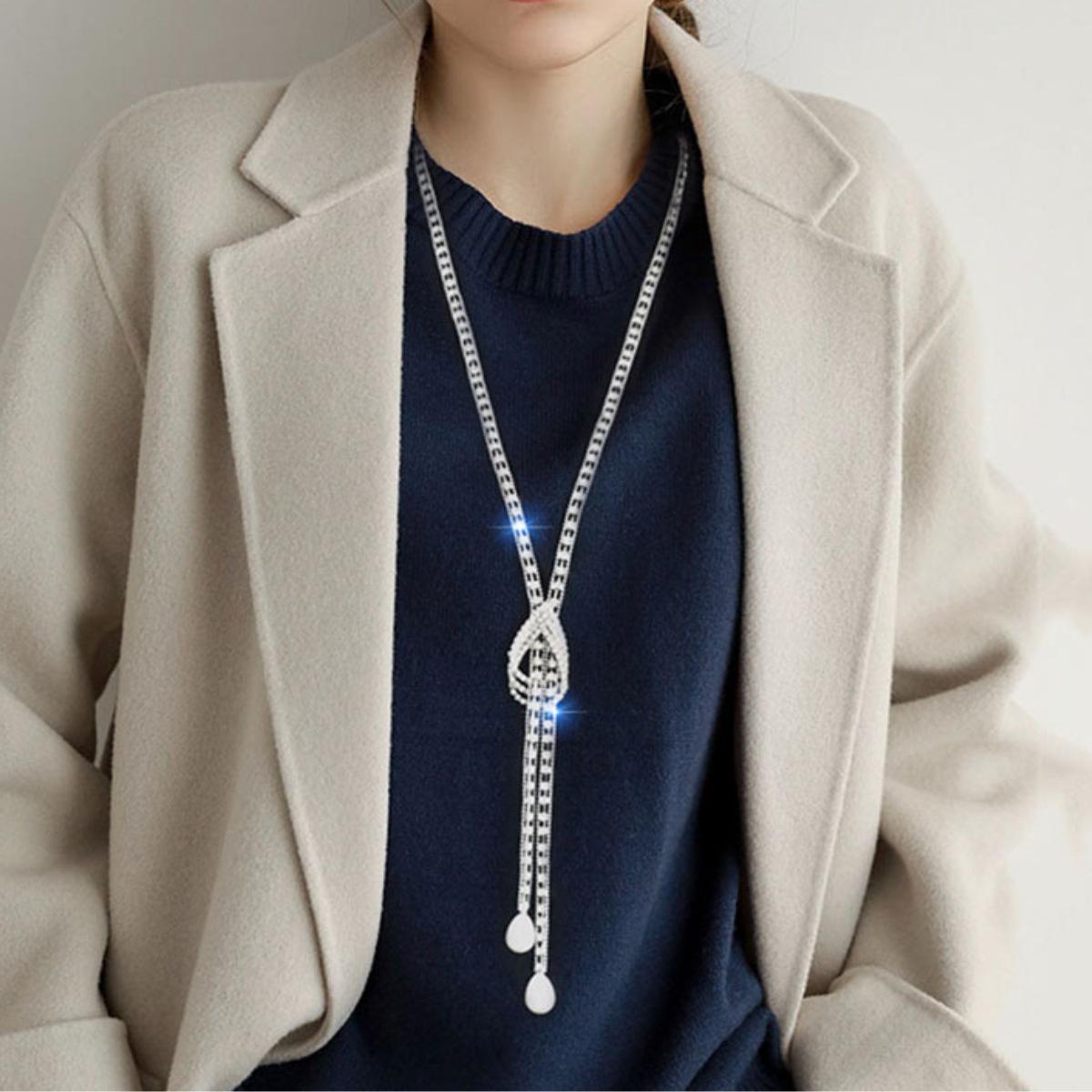 Elegant Claw Chain Long Necklace Simple Versatile High End Luxury for Women Perfect for Autumn and Winter Styles
Elegant Claw Chain Long Necklace Simple Versatile High End Luxury for Women Perfect for Autumn and Winter Styles