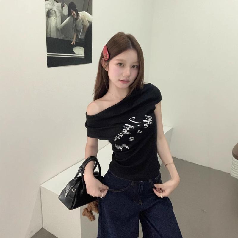 One-word Collar Short-sleeved Slim-fit Shirt Women s Summer Alphabet Print Thin Versatile Short Off-the-shoulder Top XL чорний
One-word Collar Short-sleeved Slim-fit Shirt Women s Summer Alphabet Print Thin Versatile Short Off-the-shoulder Top XL чорний