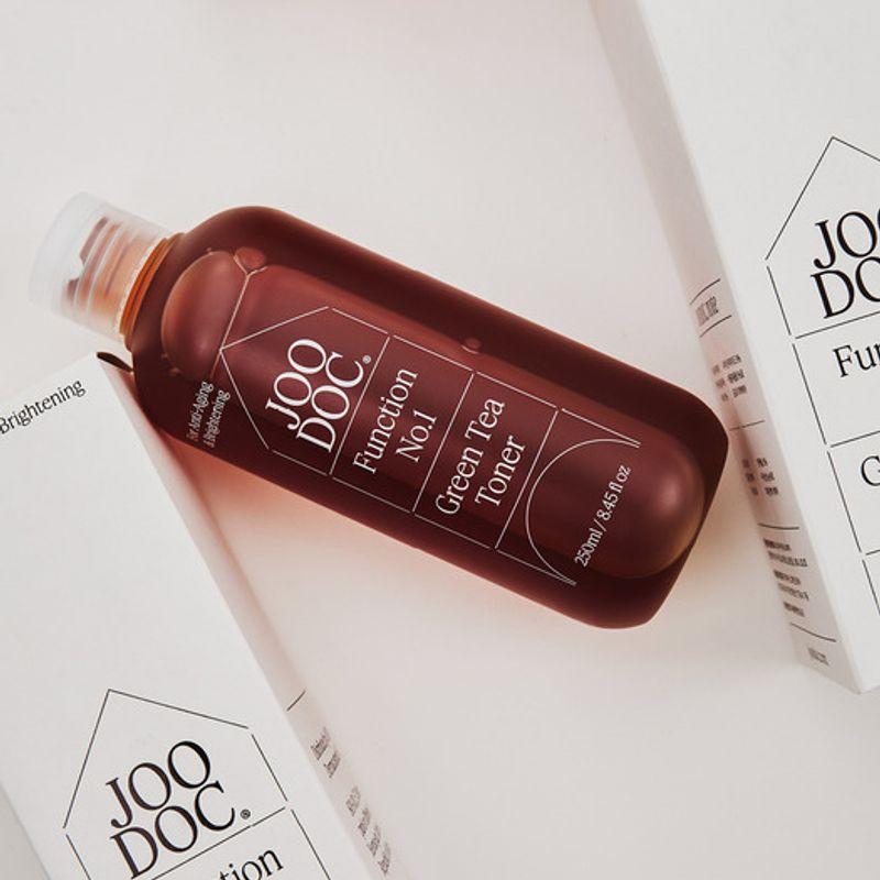 JOODOC Function No. 1 Green Tea Toner 250ml Function Number 1 Green Tea Toner 250ml
JOODOC Function No. 1 Green Tea Toner 250ml Function Number 1 Green Tea Toner 250ml