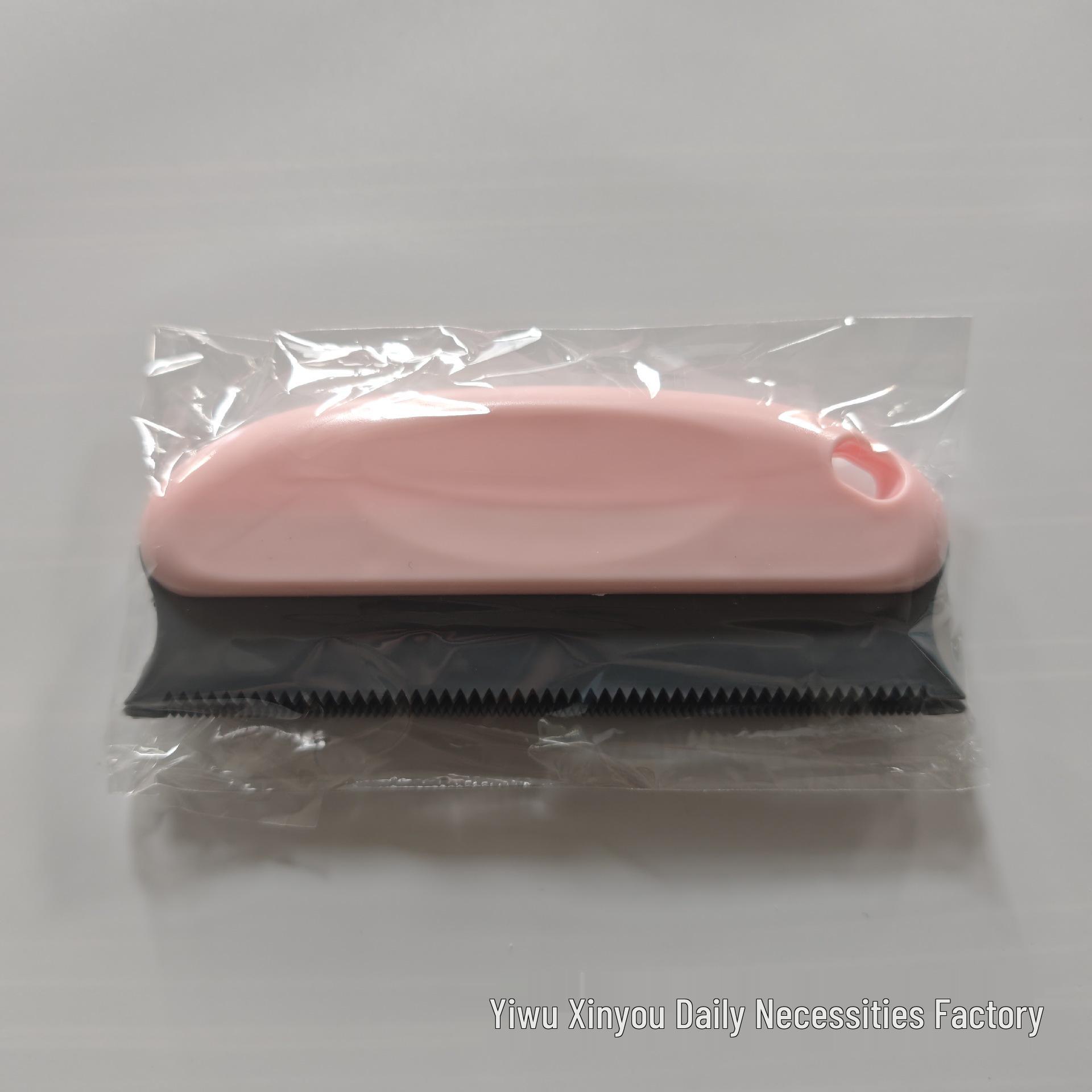 Pet Hair Remover & Dusting Brush for Clothes and Furniture
Pet Hair Remover & Dusting Brush for Clothes and Furniture