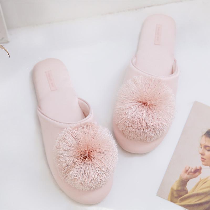 Women s Solid Color Satin Tassel House Slippers with Skin-Friendly Non-Slip Rubber Sole 36-37 светло-розовый
Women s Solid Color Satin Tassel House Slippers with Skin-Friendly Non-Slip Rubber Sole 36-37 светло-розовый