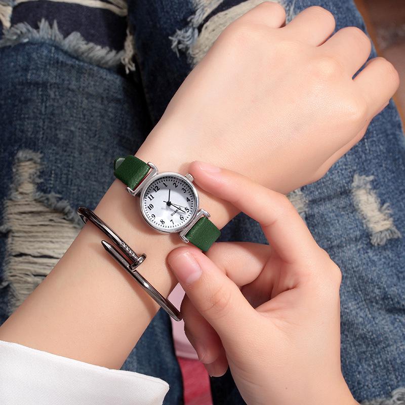 Trendy Korean Women s Watch: Literary Style with Sweet Fresh Dial & Versatile Leather Strap
Trendy Korean Women s Watch: Literary Style with Sweet Fresh Dial & Versatile Leather Strap