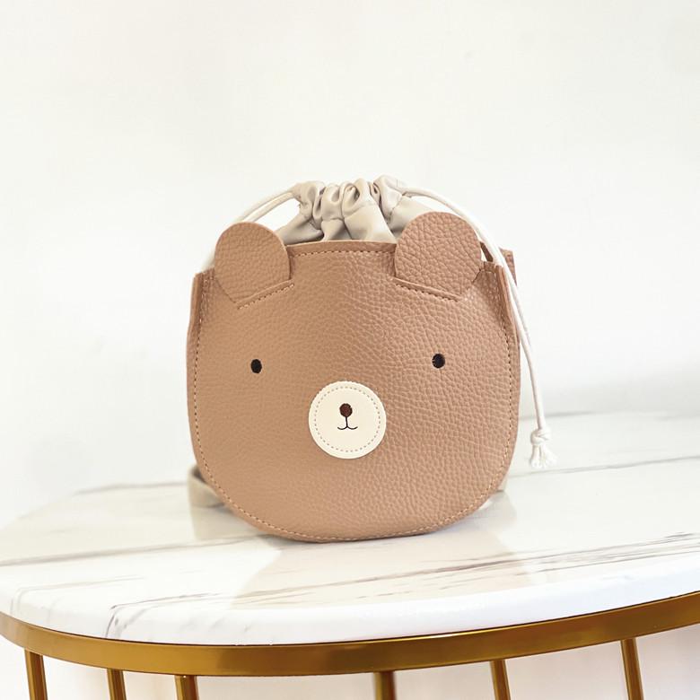Korean Style Bear & Rabbit Kids’ Drawstring Play Backpack
Korean Style Bear & Rabbit Kids’ Drawstring Play Backpack