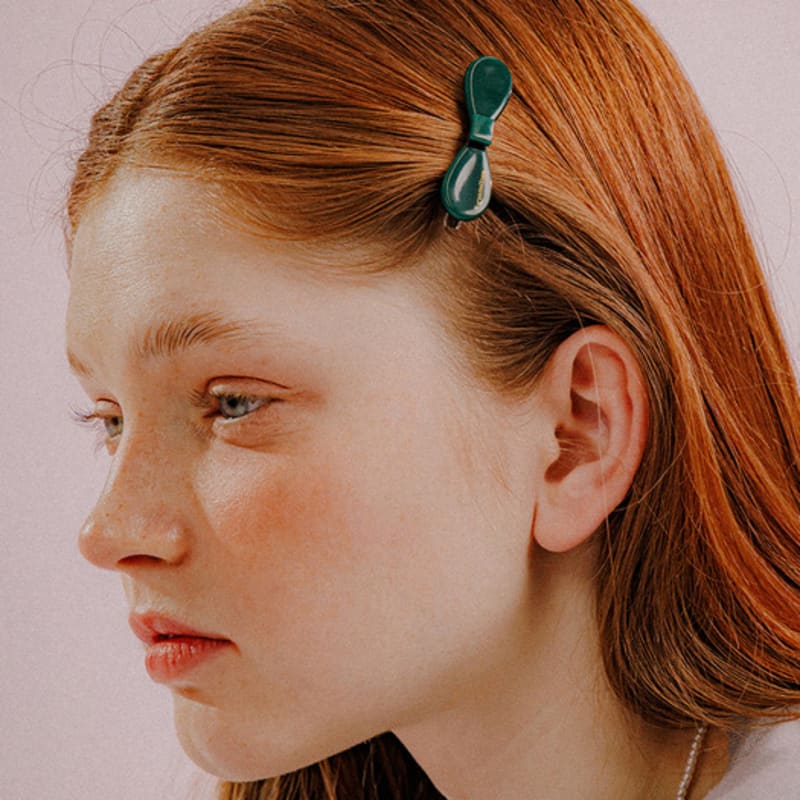 mellotory cellulose ribbon hairpin (dark green) dark green
mellotory cellulose ribbon hairpin (dark green) dark green