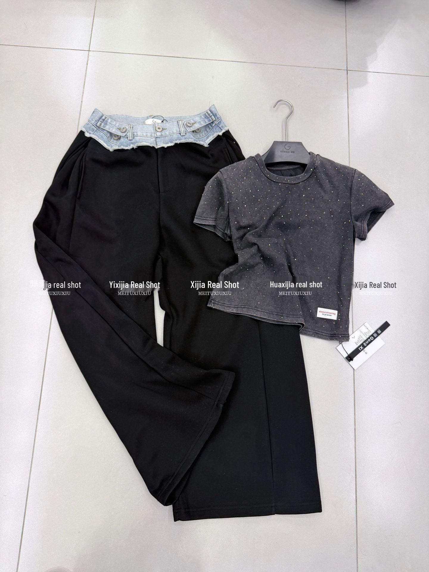 New Retro Denim Patchwork Two-Piece Sweatpants & Round Neck Short Sleeve Set - Casual, Versatile, Slim-Fit L
New Retro Denim Patchwork Two-Piece Sweatpants & Round Neck Short Sleeve Set - Casual, Versatile, Slim-Fit L