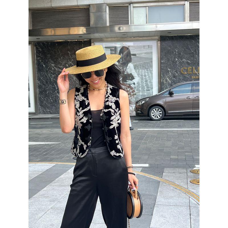 Blacknini Yin Huafu Flowers like Brocade Luxury Brand Velvet Embroidery Handmade Buckle New Chinese Style Vest Outerwear Black XL
Blacknini Yin Huafu Flowers like Brocade Luxury Brand Velvet Embroidery Handmade Buckle New Chinese Style Vest Outerwear Black XL