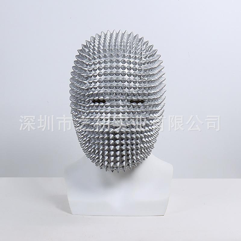 Popular Halloween masquerade mask with spikes and rivets, scary and funny prop серебряный
Popular Halloween masquerade mask with spikes and rivets, scary and funny prop серебряный