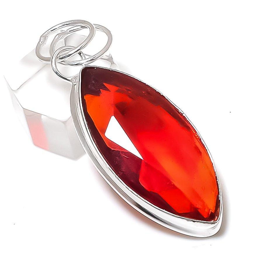 Natural Garnet Gemstone Handmade 925 Sterling Silver Jewelry Pendant 2.21 J1R36
Natural Garnet Gemstone Handmade 925 Sterling Silver Jewelry Pendant 2.21 J1R36