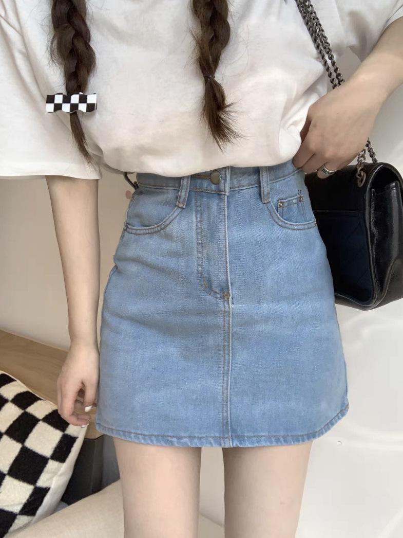 Women’s Retro High-Waist Denim Midi Skirt: Slimming, A-Line & Bodycon Design for Summer. L
Women’s Retro High-Waist Denim Midi Skirt: Slimming, A-Line & Bodycon Design for Summer. L