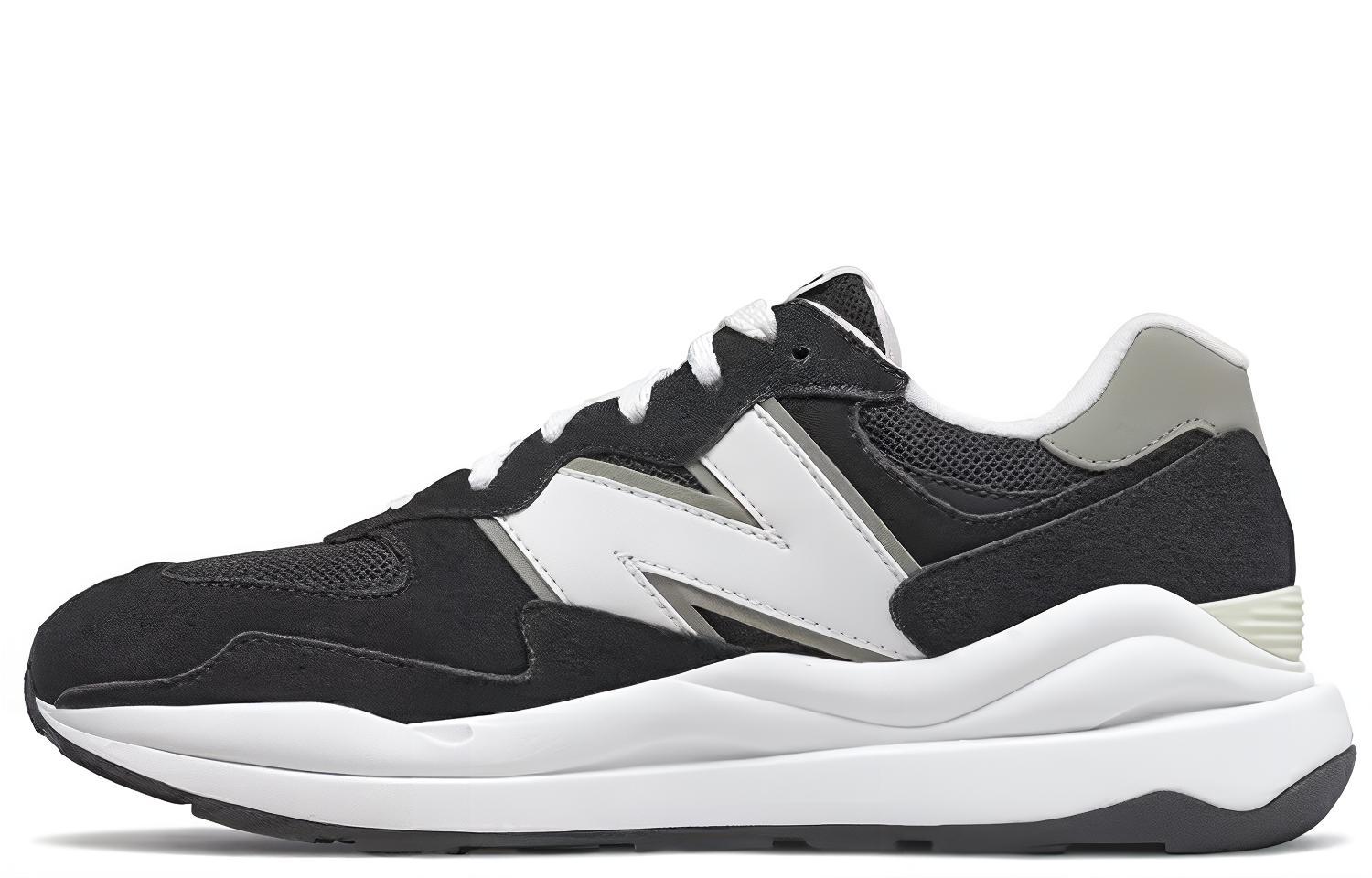 57/40 New Balance Black White M5740CB 36
57/40 New Balance Black White M5740CB 36