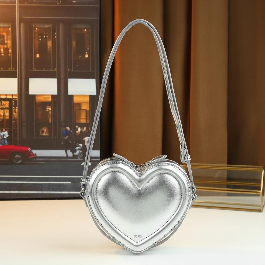 messenger bag, personalized sweet and cool three-dimensional love styling bag, fashionable shopping shoulder women s bag
messenger bag, personalized sweet and cool three-dimensional love styling bag, fashionable shopping shoulder women s bag
