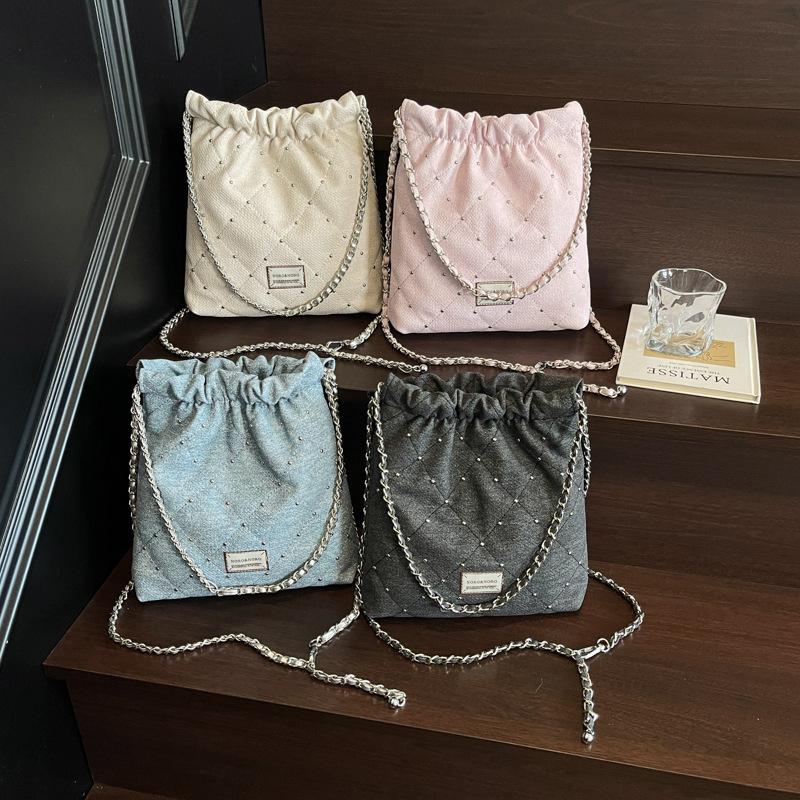 Large Capacity Advanced Feeling Soft Durable Fashion Exquisite Novelty Lightweight Luxury Commuter Outdoor Beach Bucket Crossbody Shoulder Tote Bag світло-синій колір
Large Capacity Advanced Feeling Soft Durable Fashion Exquisite Novelty Lightweight Luxury Commuter Outdoor Beach Bucket Crossbody Shoulder Tote Bag світло-синій колір