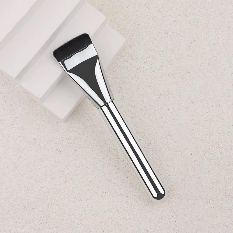 Wakemake Flat Head Foundation Brush: Traceless, Non-Absorbing, Flawless Finish for Nude Skin, Ideal for Concealer and Mask Application.
Wakemake Flat Head Foundation Brush: Traceless, Non-Absorbing, Flawless Finish for Nude Skin, Ideal for Concealer and Mask Application.
