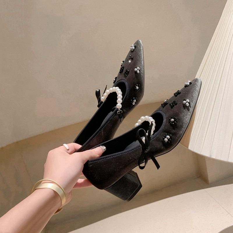 Современные босоножки на квадратном каблуке с бусинами, сексуальные женские туфли 2025 года, высококачественные сплошные блестящие свадебные женские босоножки Sandálias 40 серый
Современные босоножки на квадратном каблуке с бусинами, сексуальные женские туфли 2025 года, высококачественные сплошные блестящие свадебные женские босоножки Sandálias 40 серый