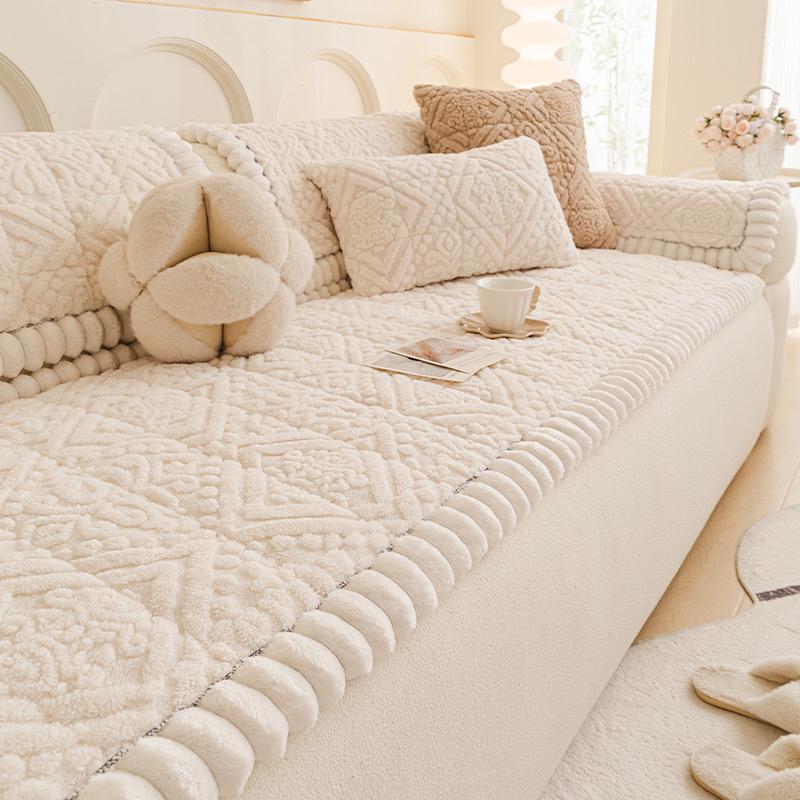 Thick Plush Shu Velvet Sofa Cushion with Non-Slip Cover for Autumn and Winter 30*50 cm Pillowcase
Thick Plush Shu Velvet Sofa Cushion with Non-Slip Cover for Autumn and Winter 30*50 cm Pillowcase