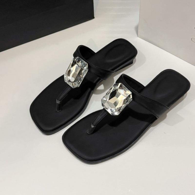 Women s Low Heel Flip Flops Summer New Square Toe Clip Toe Rhinestone Buckle Soft Sole Non-Slip Wear-Resistant Flats 40 чорний
Women s Low Heel Flip Flops Summer New Square Toe Clip Toe Rhinestone Buckle Soft Sole Non-Slip Wear-Resistant Flats 40 чорний