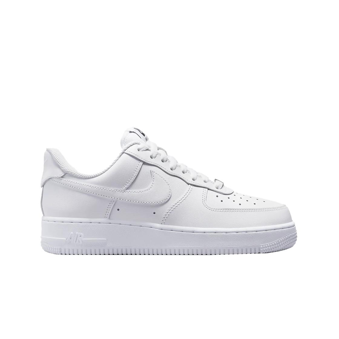 (w) Nike Air Force 1 07 Easyon White 235
(w) Nike Air Force 1 07 Easyon White 235