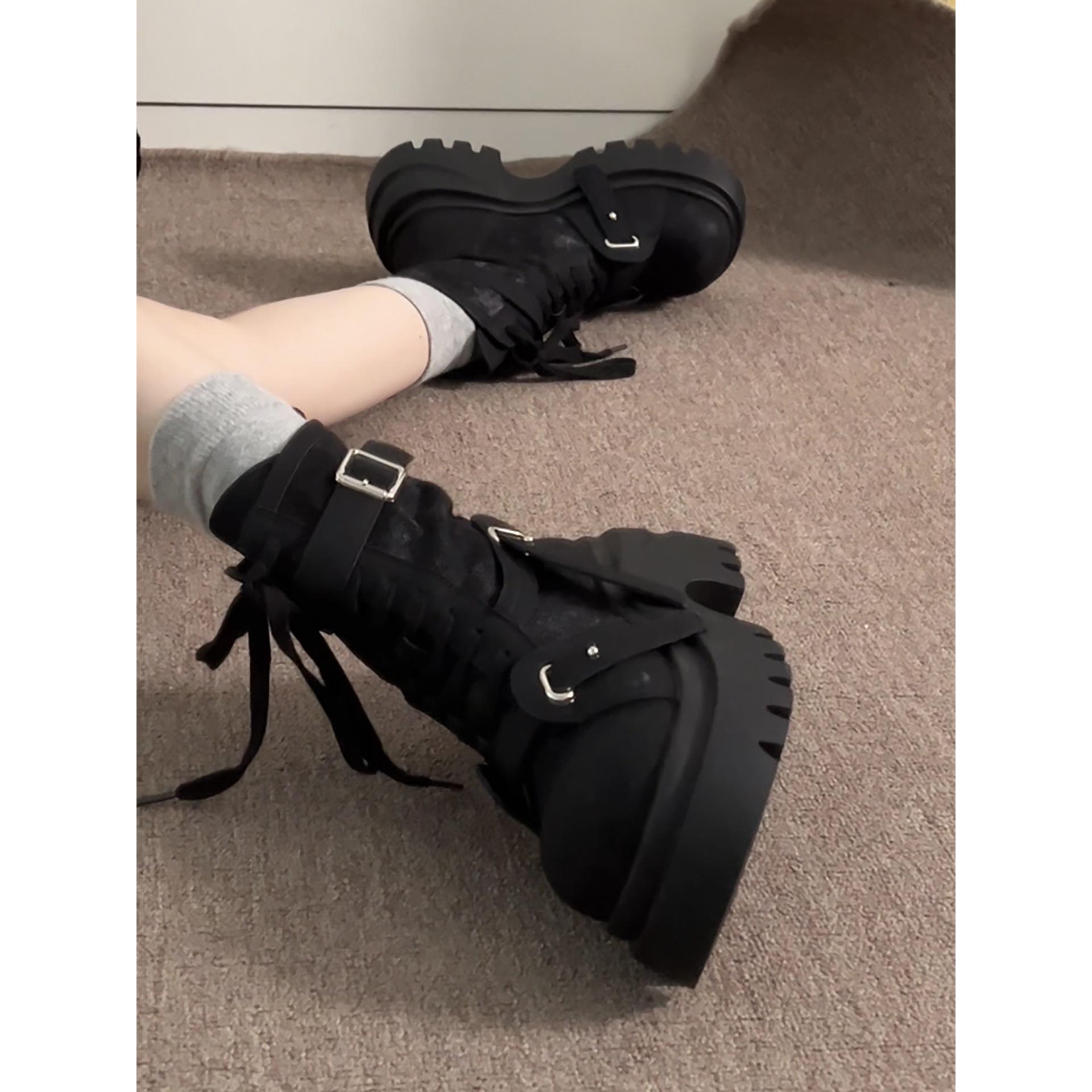 British platform Martin boots women s autumn thin short boots 40 коричневий
British platform Martin boots women s autumn thin short boots 40 коричневий