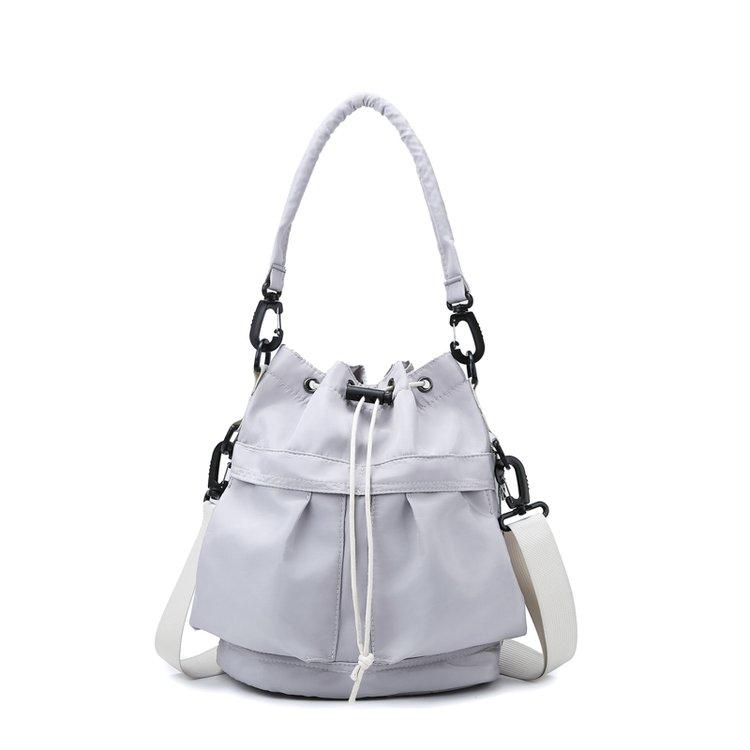 Женская сумочка водонепроницаемая на плечо кроссбоди сумка-ведро большой вместимости модная женская сумка
Женская сумочка водонепроницаемая на плечо кроссбоди сумка-ведро большой вместимости модная женская сумка