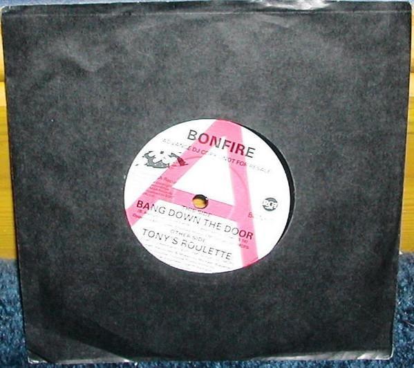 7inch Record BONFIRE Bang Down The Door BONF1 MSA Records 1989 UK Rock Used
7inch Record BONFIRE Bang Down The Door BONF1 MSA Records 1989 UK Rock Used