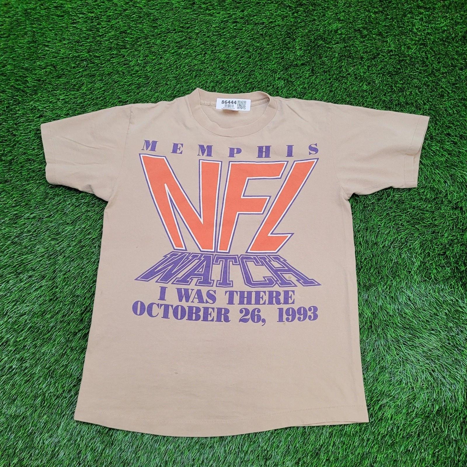 Vintage 1993 Memphis NFL Shirt Medium 20x27 Brown 4XL
Vintage 1993 Memphis NFL Shirt Medium 20x27 Brown 4XL