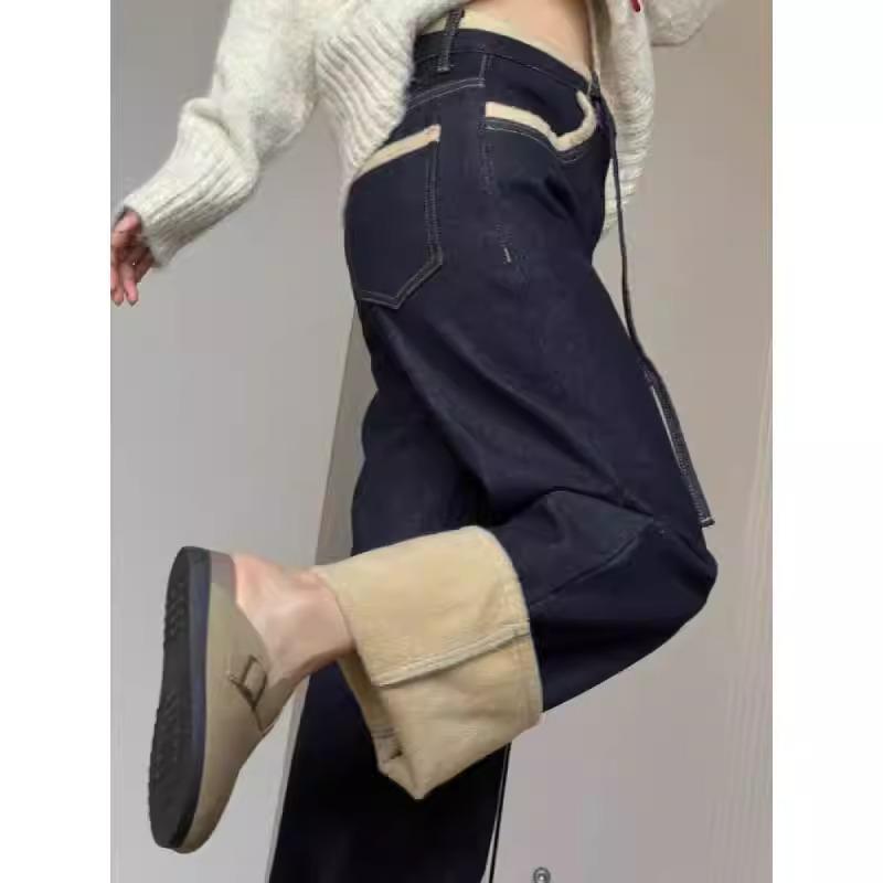 Women s Retro Fleece-Lined High-Waist Wide-Leg Jeans for Winter - Plus Size Available 2XL
Women s Retro Fleece-Lined High-Waist Wide-Leg Jeans for Winter - Plus Size Available 2XL