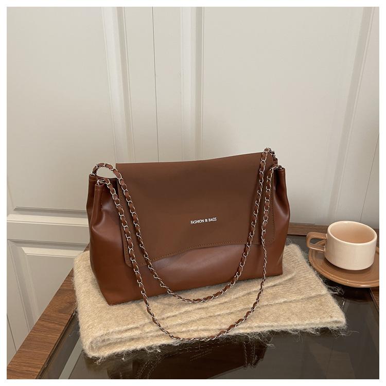 New Fashi Casual Crossbody Bags for Women Large Capacity Vintage Shoulder Storage Bags Textured Casual and Versatile Chain Bag
New Fashi Casual Crossbody Bags for Women Large Capacity Vintage Shoulder Storage Bags Textured Casual and Versatile Chain Bag