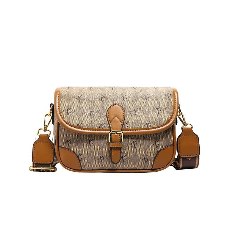 Retro Printed Women s Bag 2025 New All-matching Stitching Small Wide Shoulder Straps Fashionable Single Saddle Batch one size хакі
Retro Printed Women s Bag 2025 New All-matching Stitching Small Wide Shoulder Straps Fashionable Single Saddle Batch one size хакі