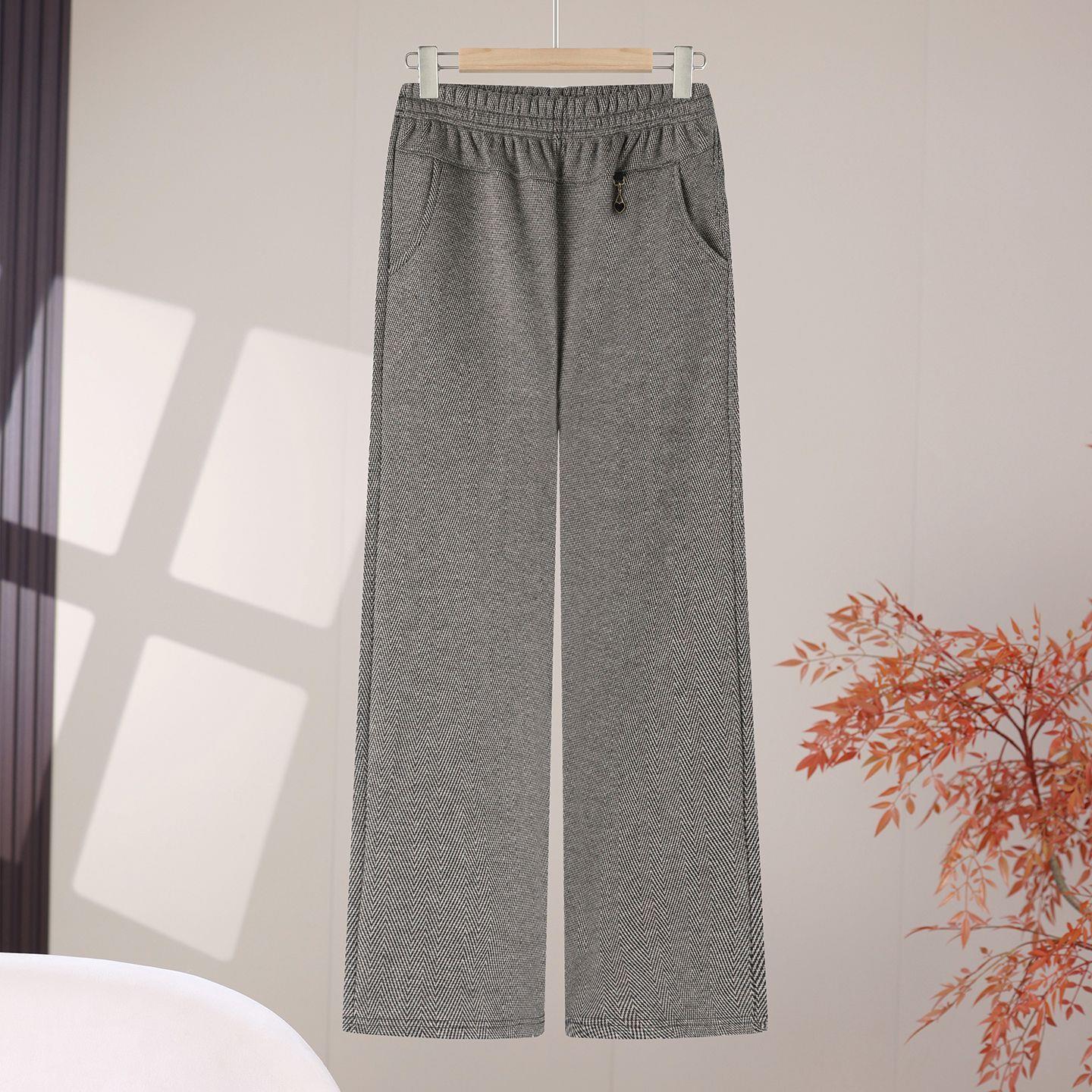Women s Winter Velvet Woolen Trousers: Warm, Loose, High-Waisted Straight-Leg Pants for Middle-Aged and Elderly Women 4XL (suitable for 140-160 jin)
Women s Winter Velvet Woolen Trousers: Warm, Loose, High-Waisted Straight-Leg Pants for Middle-Aged and Elderly Women 4XL (suitable for 140-160 jin)