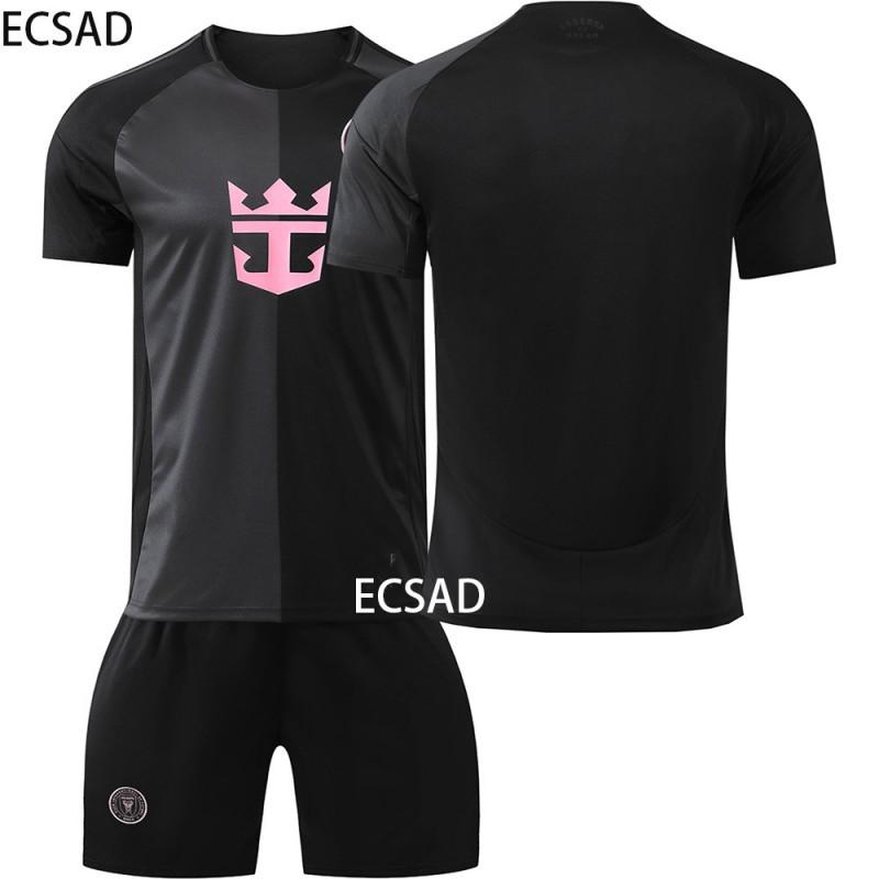 2526 Miami Football Uniform 9 Suarez No. 10 Jersey Adult Children s Men s Women s Black Suit 24-yard
2526 Miami Football Uniform 9 Suarez No. 10 Jersey Adult Children s Men s Women s Black Suit 24-yard