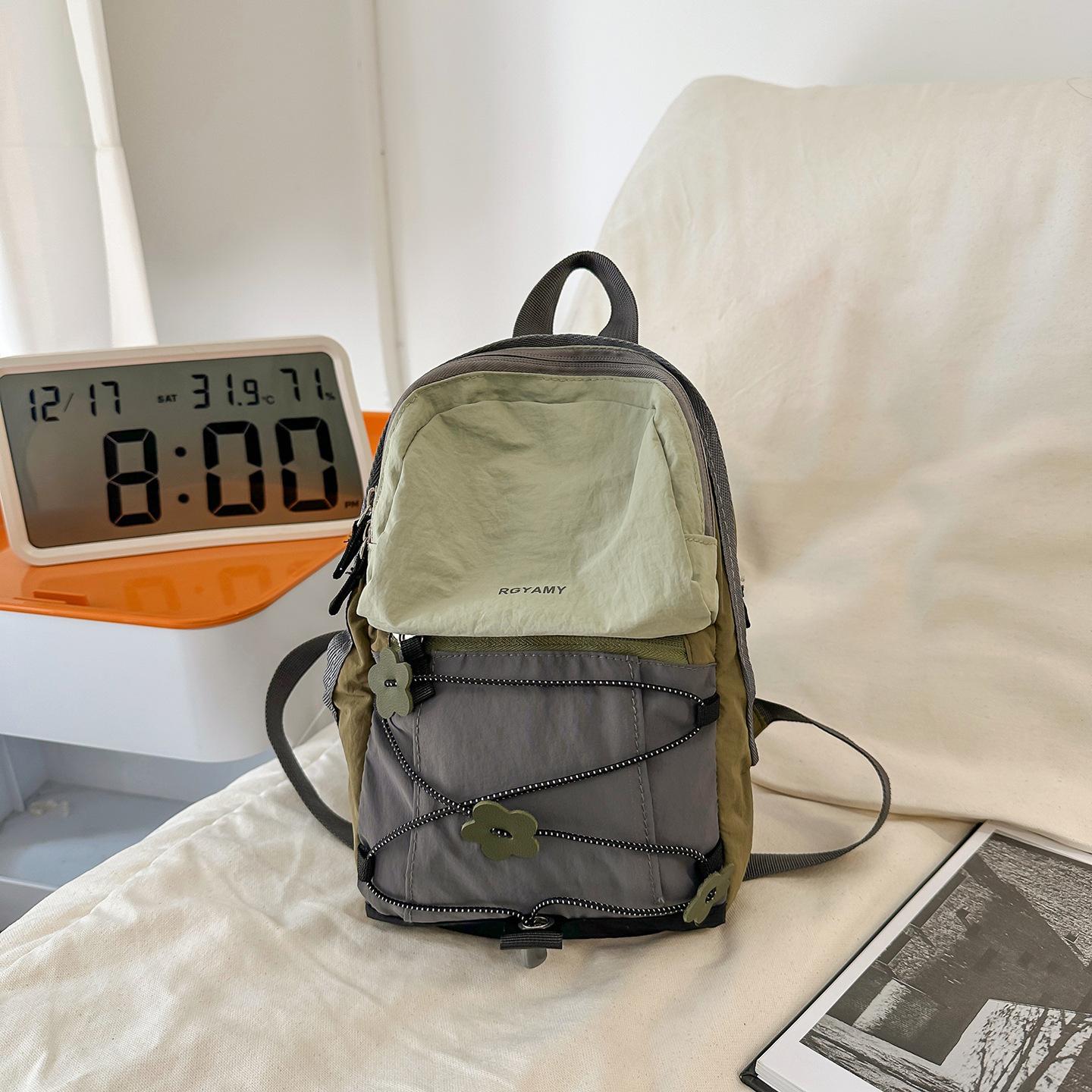 Leisure outdoor tourism large-capacity simple and versatile light color contrast splicing autumn women s backpack
Leisure outdoor tourism large-capacity simple and versatile light color contrast splicing autumn women s backpack